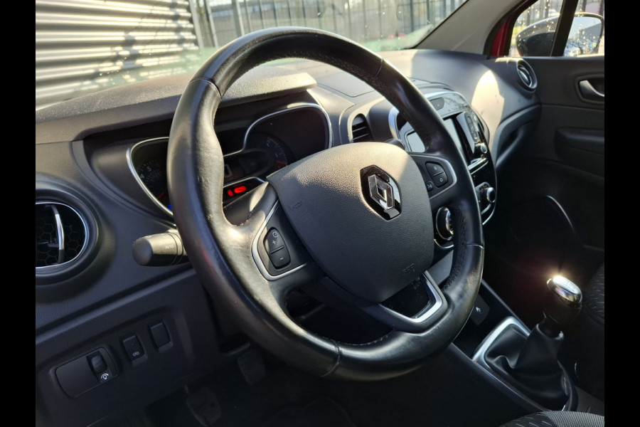 Renault Captur 0.9 TCe Intens | Navi Full Map | Trekhaak Afneembaar | Cruise Control | Camera | LED Koplampen | O.H. Compleet |