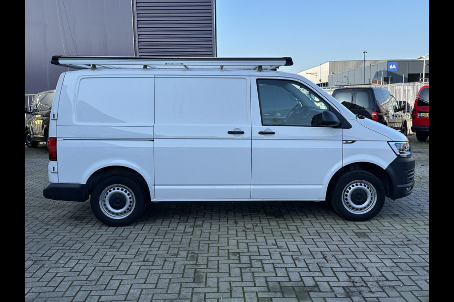 Volkswagen Transporter 2.0 TDI 102PK EURO6 L1H1 Cruise control/trekhaak/navigatie