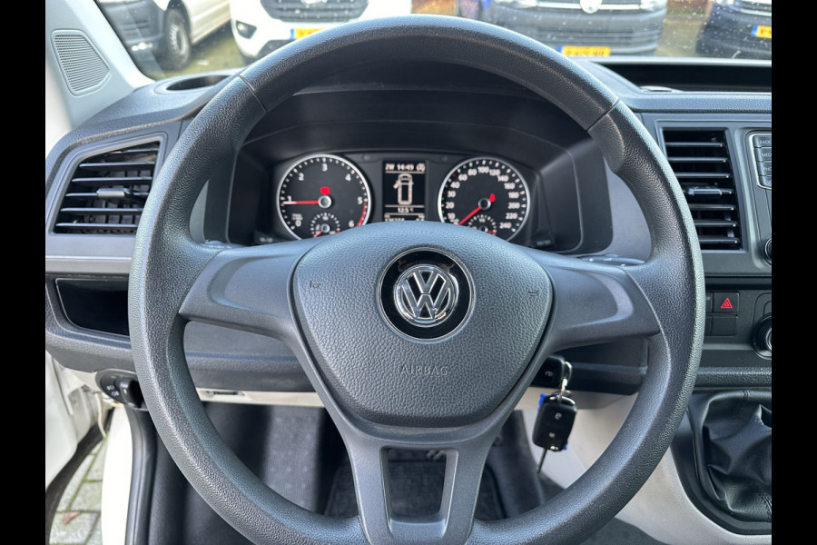 Volkswagen Transporter 2.0 TDI 102PK EURO6 L1H1 Cruise control/trekhaak/navigatie