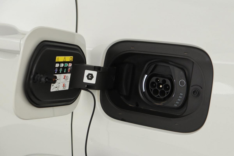 Jeep Compass 4xe 240 Plug-in S | Leder | 360 Camera | Stoel & stuurverwarming | Park Assist | Carplay | Adaptive Cruise | Navigatie