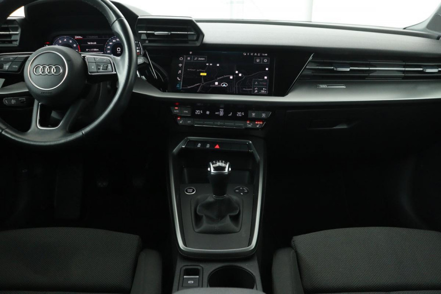 Audi A3 Sportback 30 TFSI Business edition | Adaptive Cruise | Stoelverwarming | Trekhaak | Carplay | Full LED | PDC | Navigatie