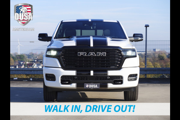 Dodge Ram 1500 | Laramie | Night Edition | 3.0L I6 Hurricane | Crew Cab | 4X4 | Panorama | Niveau regeling | 14,4-inch Touchscreen | Passenger Display | Getoonde accessoires zijn verkrijgbaar tegen meerprijs