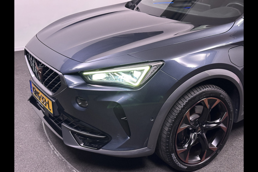 CUPRA Formentor 1.4 e-Hybrid VZ Copper Edition 245pk Plug in Hybrid PHEV | Panodak | Adaptive Cruise | Half Lederen Sportstoelen | Apple Carplay | Navigatie | Camera | Stoel & Stuurverwarming |