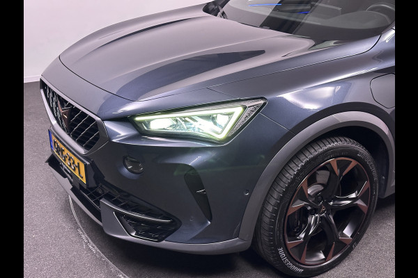 CUPRA Formentor 1.4 e-Hybrid VZ Copper Edition 245pk Plug in Hybrid PHEV | Panodak | Adaptive Cruise | Half Lederen Sportstoelen | Apple Carplay | Navigatie | Camera | Stoel & Stuurverwarming |