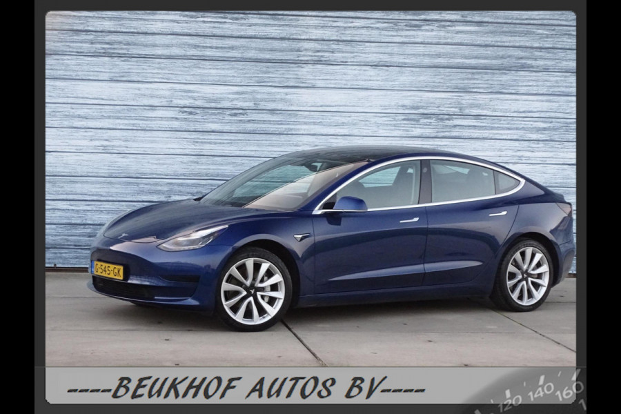 Tesla Model 3 Standard RWD Plus 19 inch Performance Pano Cam