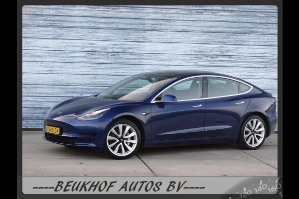 Tesla Model 3 Standard RWD Plus 19 inch Performance Pano Cam