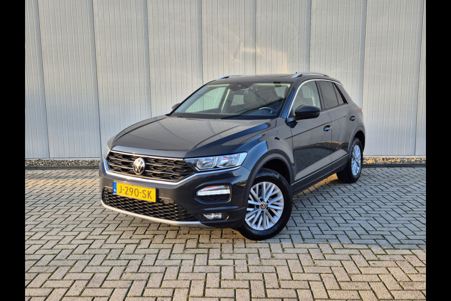 Volkswagen T-Roc 1.0 TSI Style Business | Pano | Navi | Clima | ACC