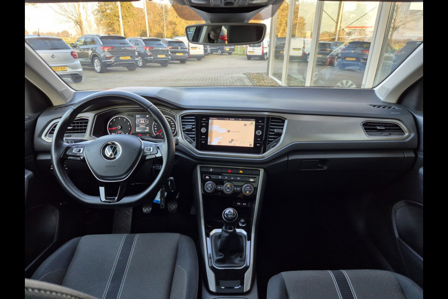 Volkswagen T-Roc 1.0 TSI Style Business | Pano | Navi | Clima | ACC