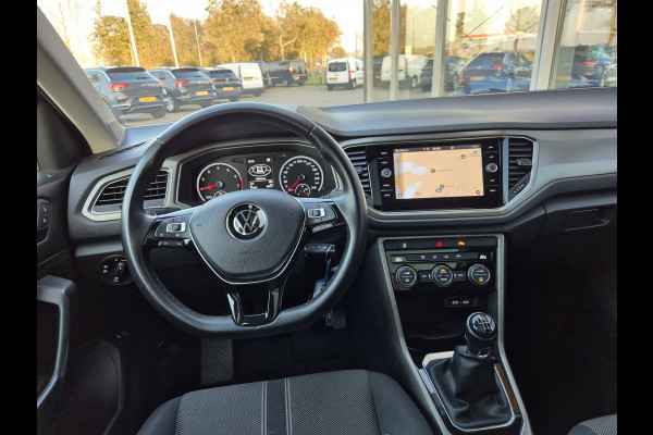 Volkswagen T-Roc 1.0 TSI Style Business | Pano | Navi | Clima | ACC