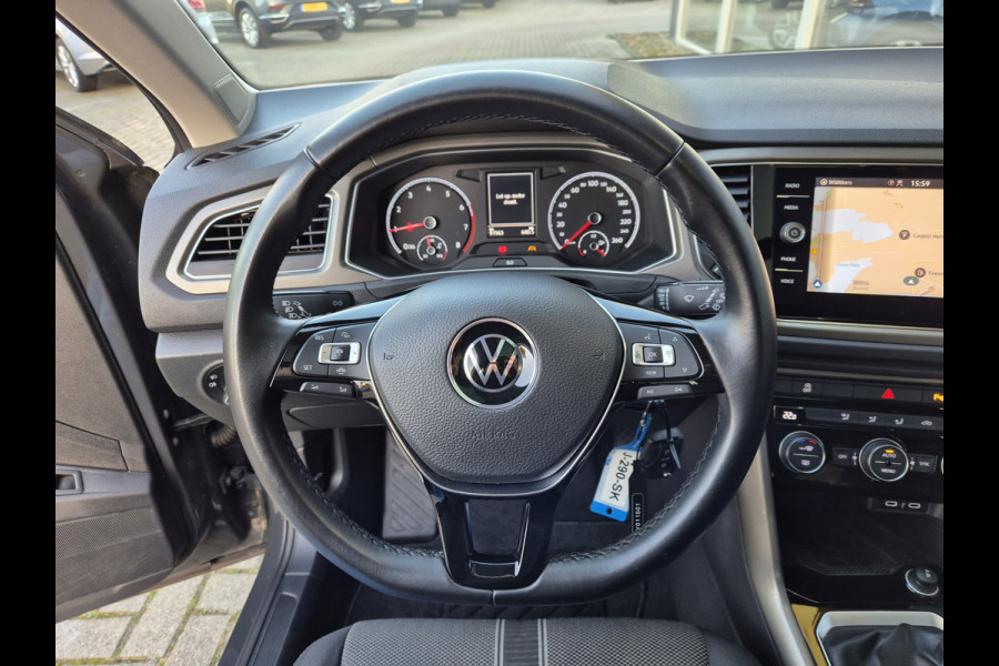 Volkswagen T-Roc 1.0 TSI Style Business | Pano | Navi | Clima | ACC