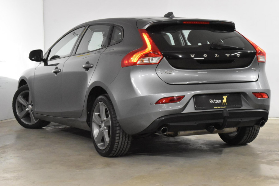 Volvo V40 2.0 T3 Nordic+ / Navigatie / Cruise Control / Stoelverwarming Voor / LM Velgen / Trekhaak /