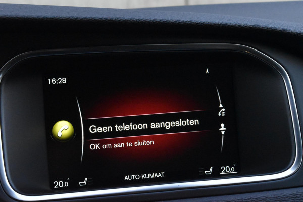 Volvo V40 2.0 T3 Nordic+ / Navigatie / Cruise Control / Stoelverwarming Voor / LM Velgen / Trekhaak /