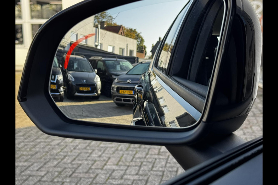 Volvo XC40 2.0 T4 Inscription LED Koplampen Verwarmde voorstoelen Digitaal Dashboard 360 camera