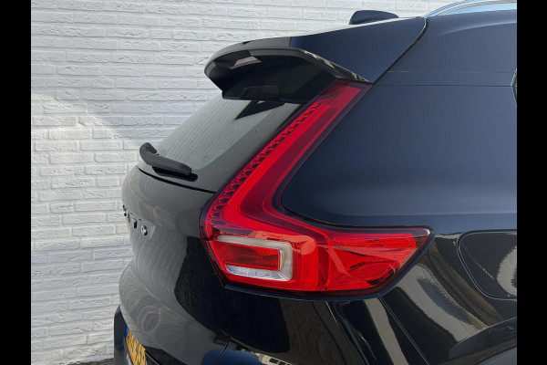 Volvo XC40 2.0 T4 Inscription LED Koplampen Verwarmde voorstoelen Digitaal Dashboard 360 camera