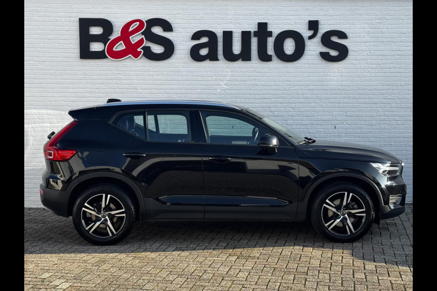 Volvo XC40 2.0 T4 Inscription LED Koplampen Verwarmde voorstoelen Digitaal Dashboard 360 camera