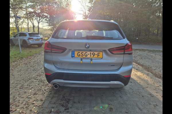 BMW X1 SDRIVE18I Camera / bmw onderhouden / elektrische. Klep / sportstoelen