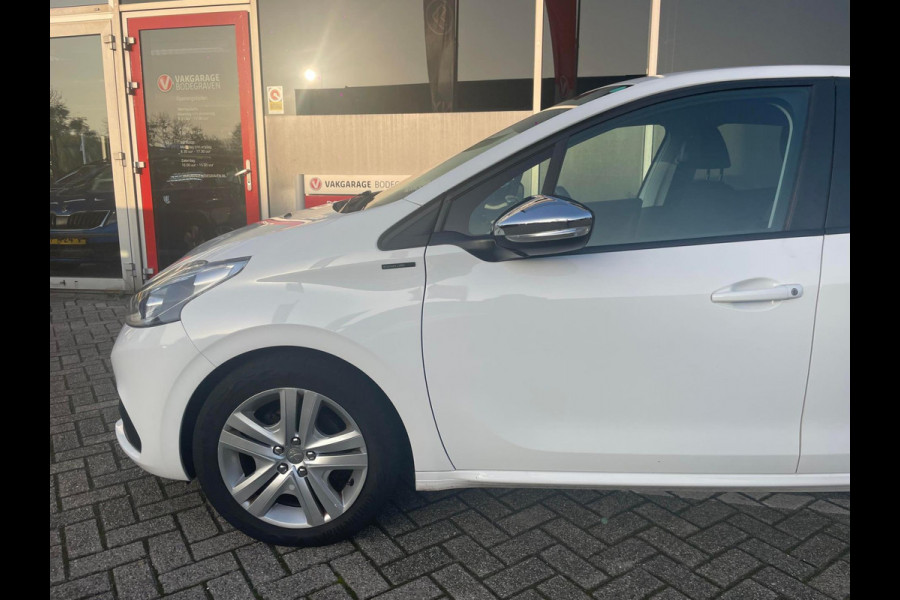 Peugeot 208 1.2 PureTech Signature