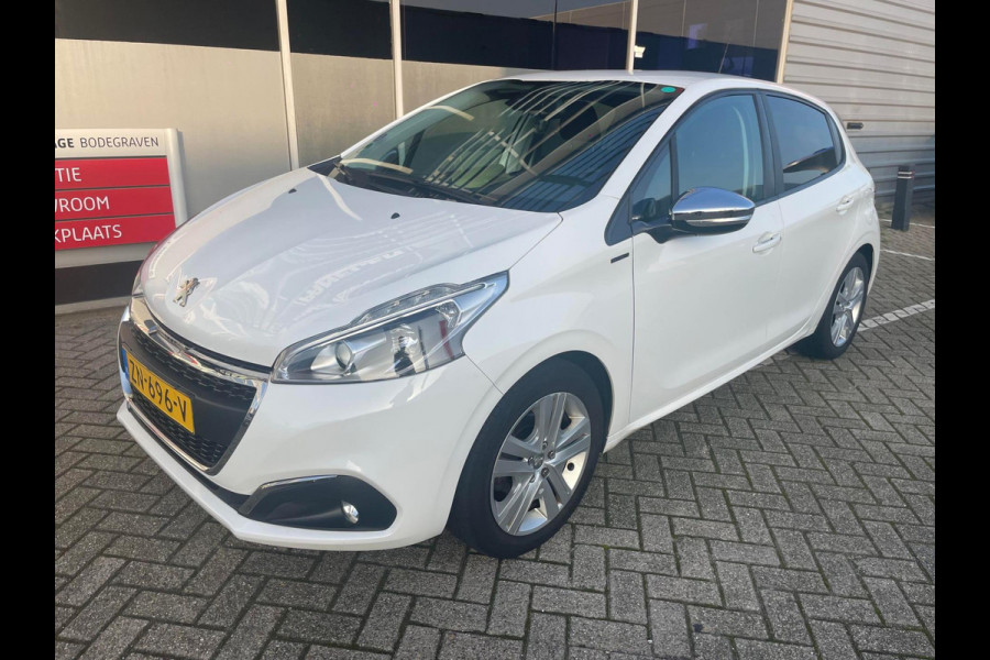 Peugeot 208 1.2 PureTech Signature