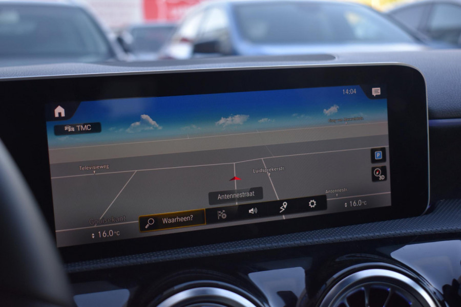 Mercedes-Benz A-Klasse 200 AMG Pano Sfeer NAP Carplay