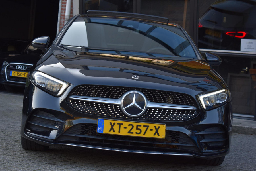 Mercedes-Benz A-Klasse 200 AMG Pano Sfeer NAP Carplay