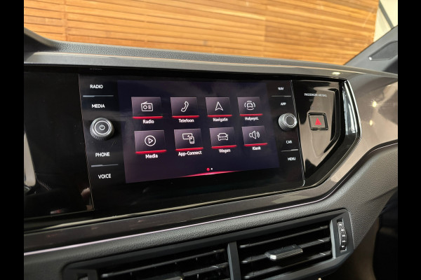 Volkswagen Polo 2.0 TSI GTI | Virtual | Fabrieksgarantie | IQ-LED | Apple Carplay | Ambient | ACC | PDC | Climatronic |