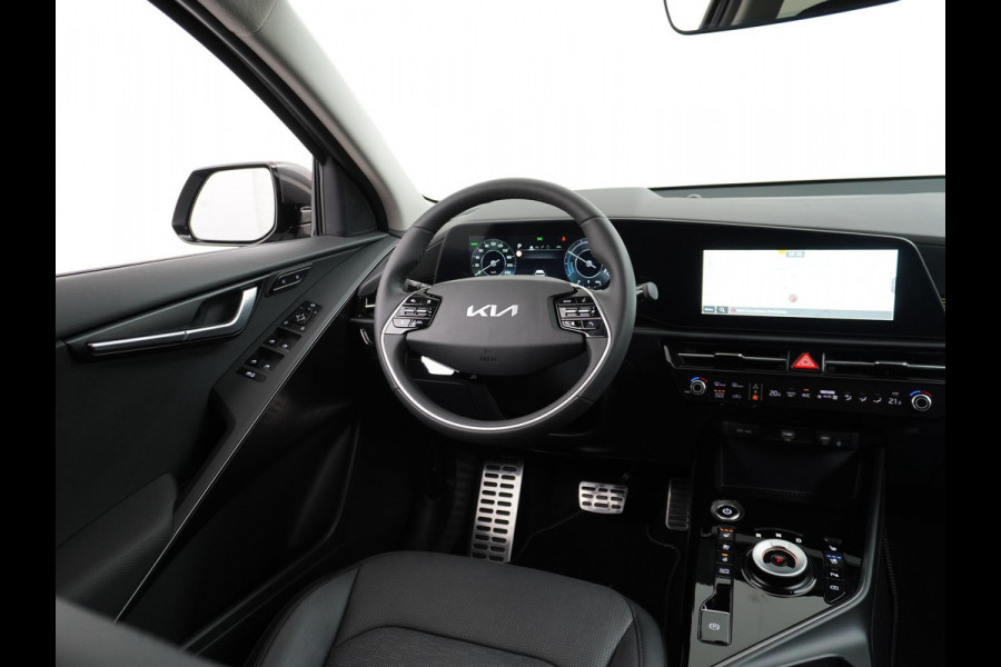 Kia Niro EV ExecutiveLine 64.8 kWh VAN: 41.900,- VOOR 39.330,- EINDEJAARSVOORDEEL: 2.570,- | * 37.330 NA SUBSIDIE * NIEUWE AUTO