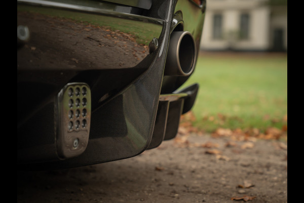 Ferrari 488 Pista | Atelier Car | Full carbon | Lift | Carbon wheels | JBL | Full PPF | Camera v+a