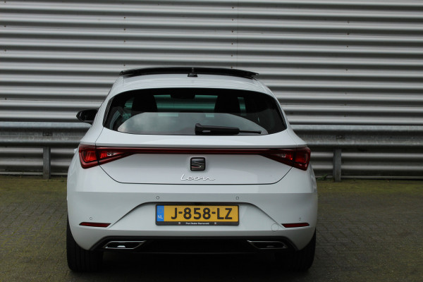 Seat Leon 1.5 eTSI 150pk FR Launch Edition DSG7 Panoramadak NL-Auto NAP Clima Cruise Navi Camera 18"LMV