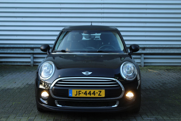 MINI One 1.2 102pk Business 5 deurs NL-Auto NAP Airco Cruise Navi 17"LMV