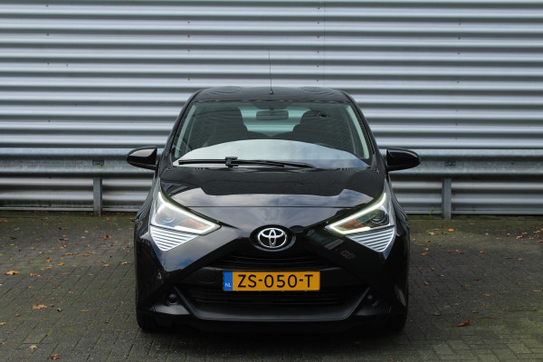 Toyota Aygo 1.0 VVT-i 73pk x-play limited NL-Auto NAP Airco Carplay El. Ramen CPV