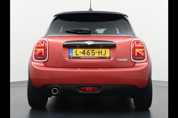 MINI Mini 1.5 Cooper Summer Red Edition VAN 24.900 VOOR 22.877 EINDEJAARSVOORDEEL 2.023 | PANORAMADAK