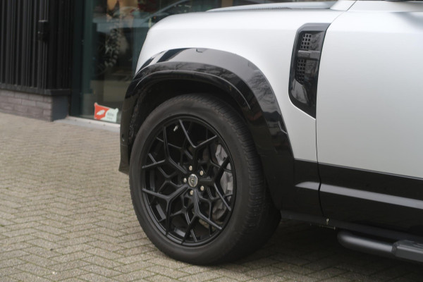 Land Rover Defender P400 110 X-Dynamic 7p. URBAN