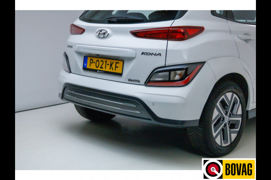 Hyundai Kona EV Comfort 64 kWh | € 2000,- Subsidie mogelijk! Virtual cockpit, ACC+stuurhulp, Camera, Climate controle