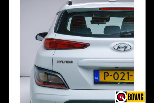 Hyundai Kona EV Comfort 64 kWh | € 2000,- Subsidie mogelijk! Virtual cockpit, ACC+stuurhulp, Camera, Climate controle