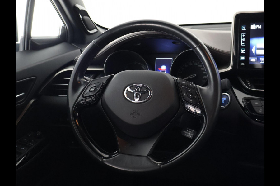 Toyota C-HR 1.8 Hybrid Executive Bi-Tone | Navigatie | Half leder | Stoelverwarming |