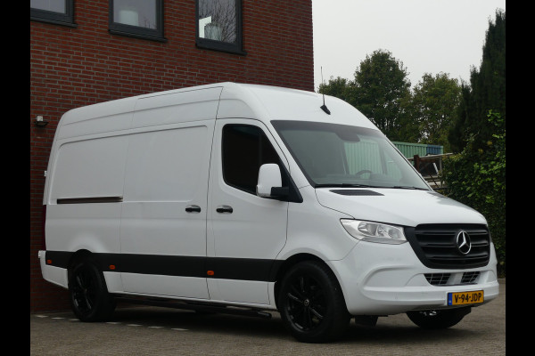 Mercedes-Benz Sprinter 319 CDI V6 L2H2 3500KG trekgewicht Adaptive cruise control