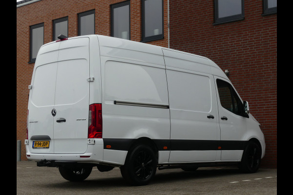 Mercedes-Benz Sprinter 319 CDI V6 L2H2 3500KG trekgewicht Adaptive cruise control