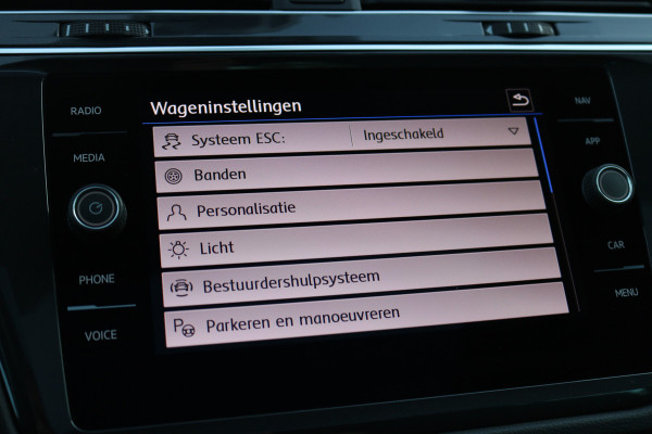 Volkswagen Tiguan 1.5 TSI ACT Highline R-line Autom Panodak Virtual cockpit Navi Led T-haak Bj:2020