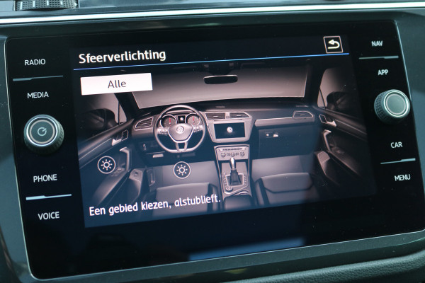 Volkswagen Tiguan 1.5 TSI ACT Highline R-line Autom Panodak Virtual cockpit Navi Led T-haak Bj:2020