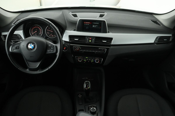 BMW X1 sDrive18i | Stoelverwarming | PDC | Bluetooth | Airco