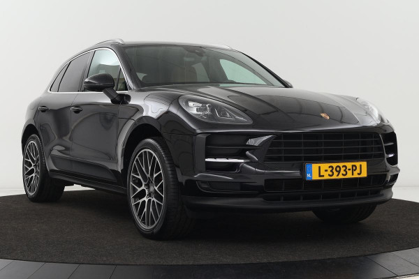 Porsche Macan 2.0 | Luchtvering | Leder/Alcantara | Full LED | Stoelverwarming | Navigatie | Memory | 21 inch | PDC | Sportstuur