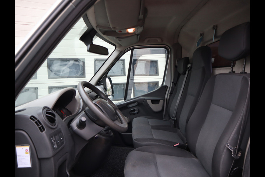 Renault Master 2.3 dCi 131pk Euro 6 L1H1 - Imperiaal - Trekhaak - Airco