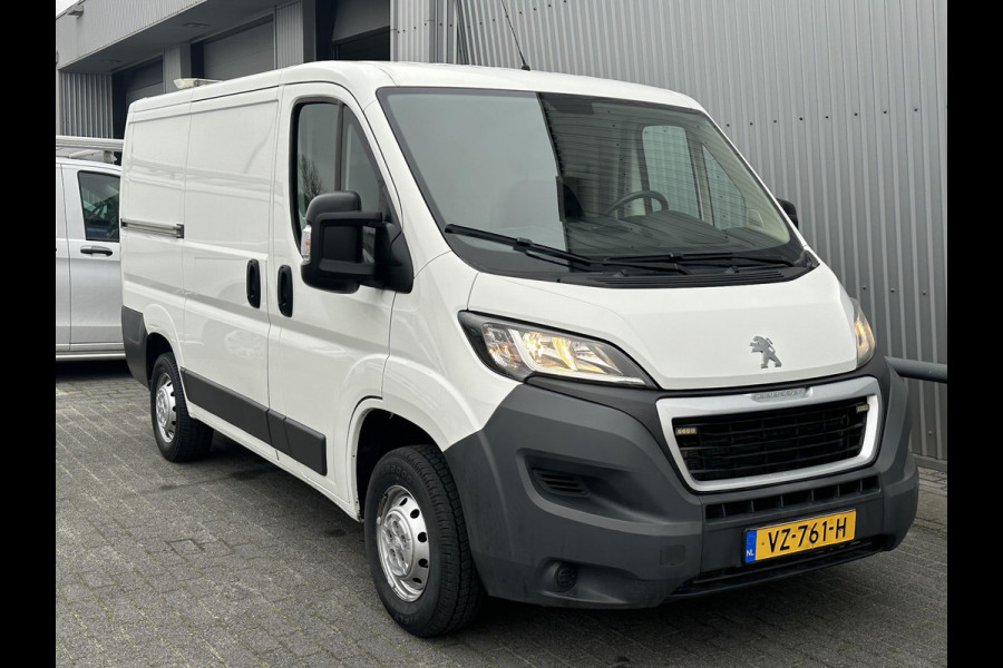 Peugeot Boxer 330 2.0 BlueHDI L1H1 Premium*A/C*CRUISE*NAVI*HAAK*