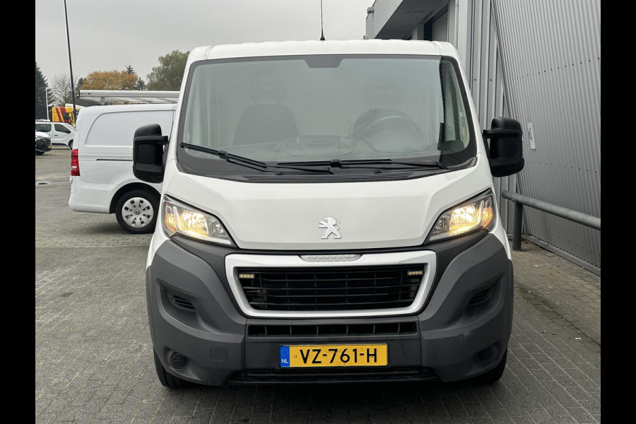 Peugeot Boxer 330 2.0 BlueHDI L1H1 Premium*A/C*CRUISE*NAVI*HAAK*