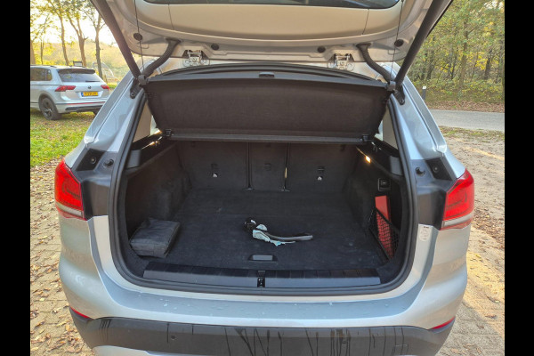 BMW X1 SDRIVE18I Camera / bmw onderhouden / elektrische. Klep / sportstoelen