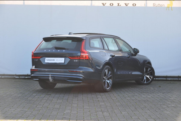 Volvo V60 163pk B3 Ultimate Dark / Adoptieve Cruise control / Pilot Assist / Semi elektrische trekhaak / 360 camera / Apple Carplay/ Panoramisch schuif-kanteldak / Stoel- en stuurwielverwarming/ Elektrisch verstelbare stoelen met geheugen /