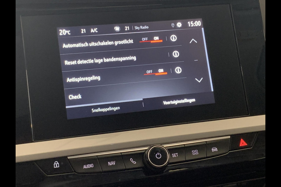 Opel Grandland 1.2 Turbo Level 2 Edition | Apple Carplay/Android Auto | Stoelverwarming | Stuurverwarming | All Season Banden | Parkeer Sensoren Voor/Achter |