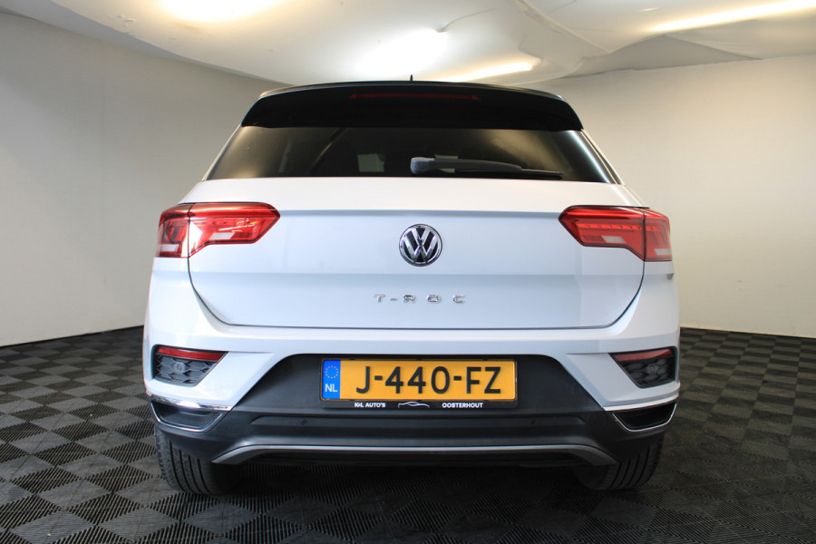 Volkswagen T-Roc 1.5 TSI Sport | R-Line | Camera | Navi |