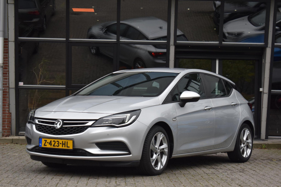 Opel Astra 1.6 CDTI Business+ Navi PDC Cruise Nieuwe APK