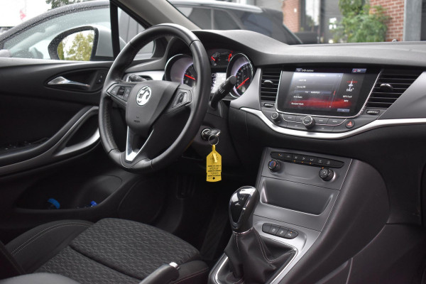 Opel Astra 1.6 CDTI Business+ Navi PDC Cruise Nieuwe APK